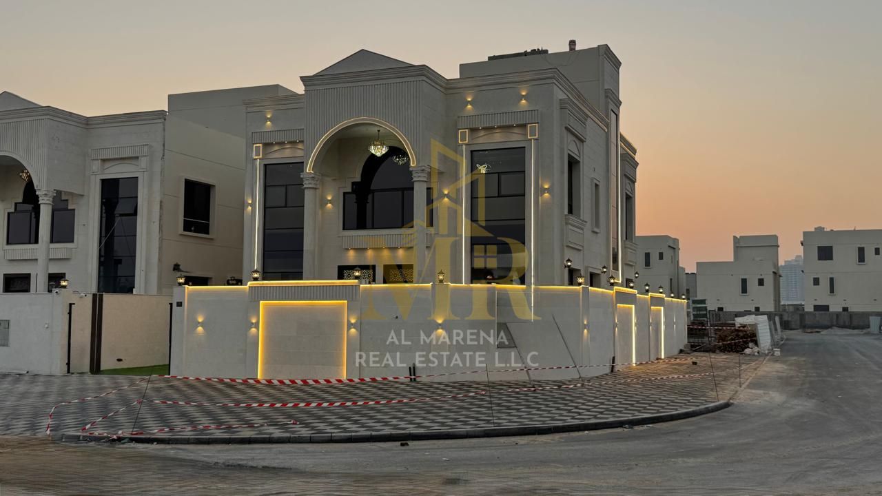 Villa for sale on a corner lot with two streets, two floors and a roof, including registration and ownership fees, opposite the Azha project. Freehold