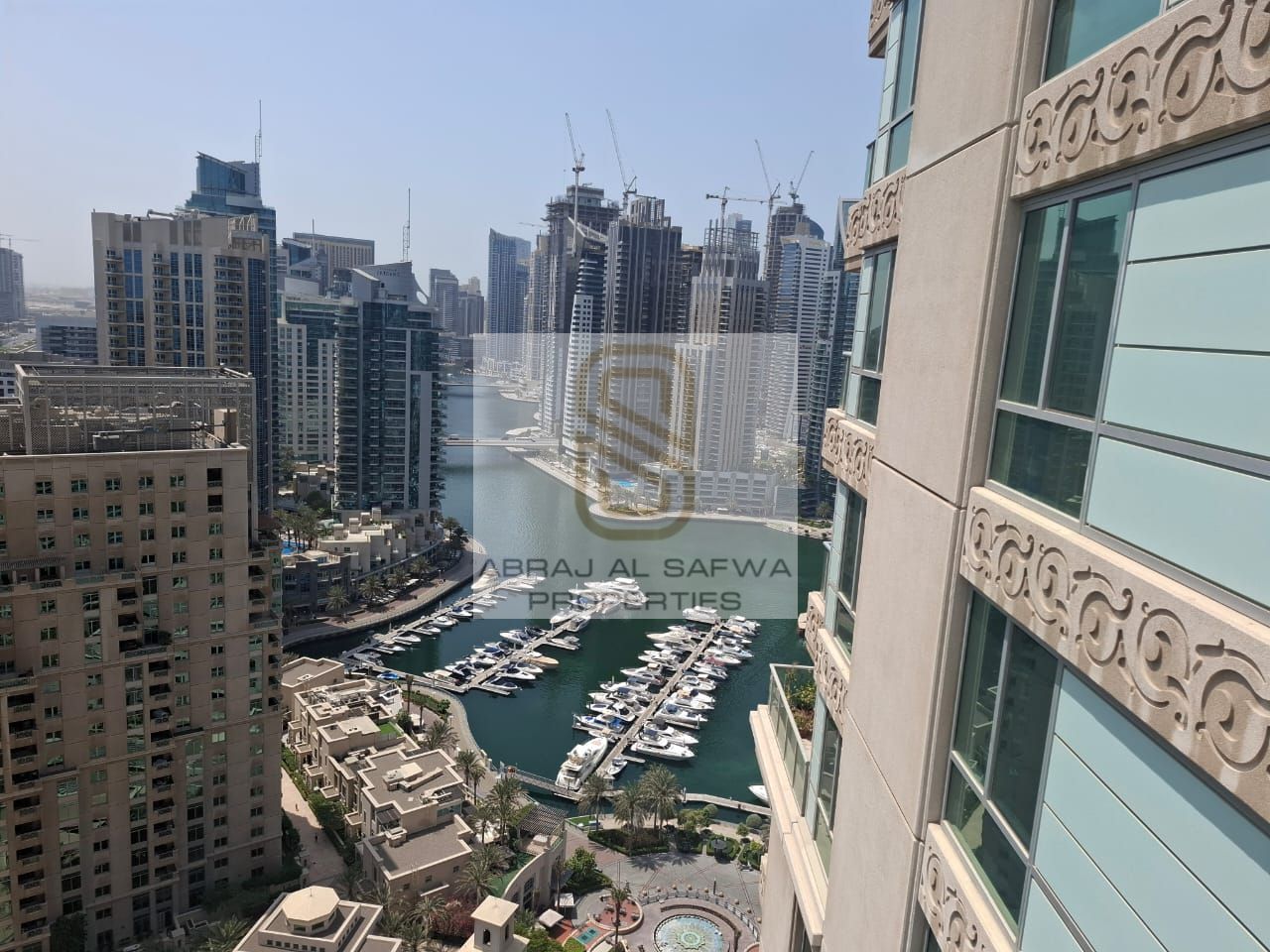 Luxury Spacious 2BR + Study Room , Marina View