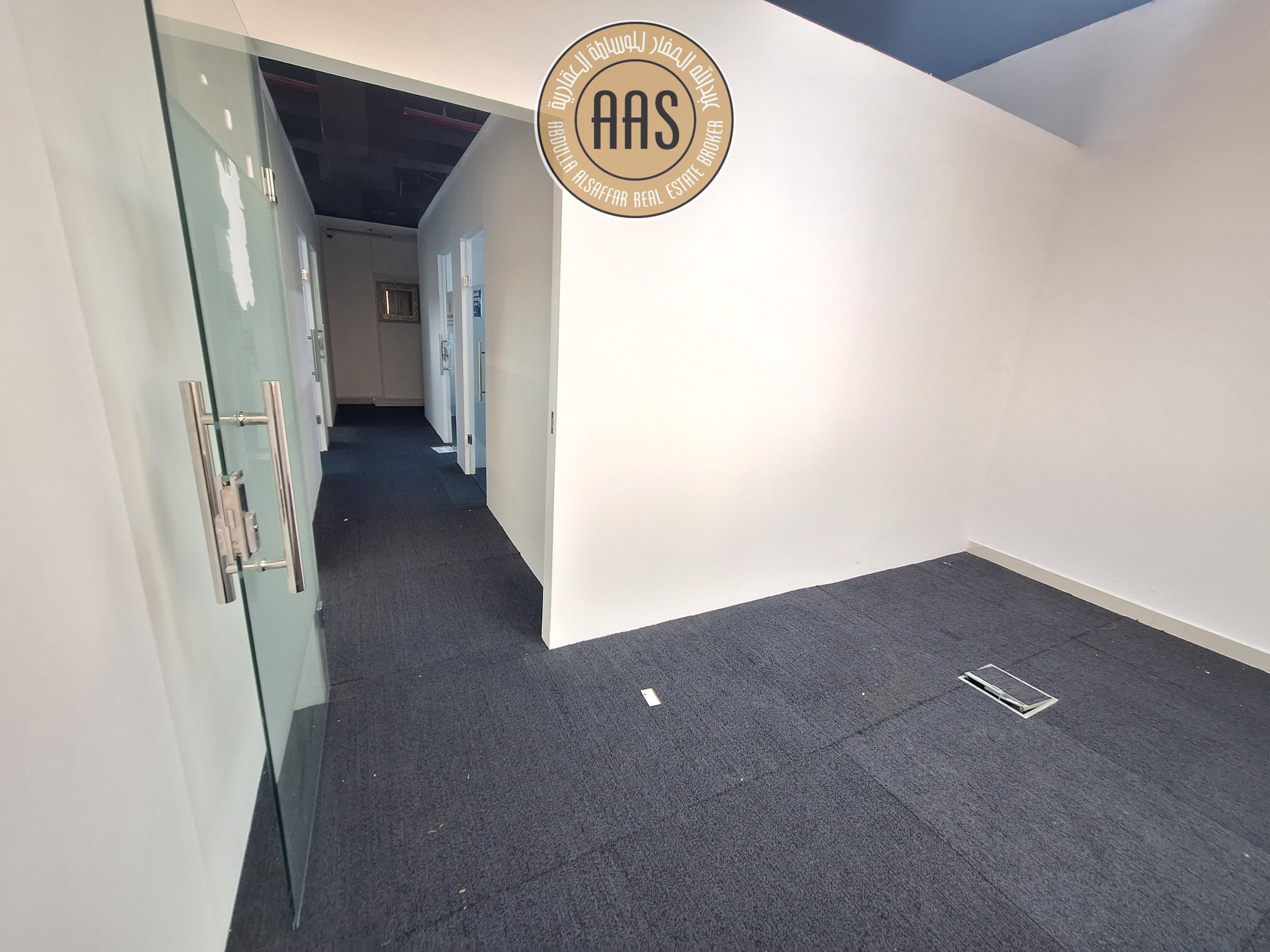 Business Centre// Ready To Move// All Bills Included// Size 200 sqft