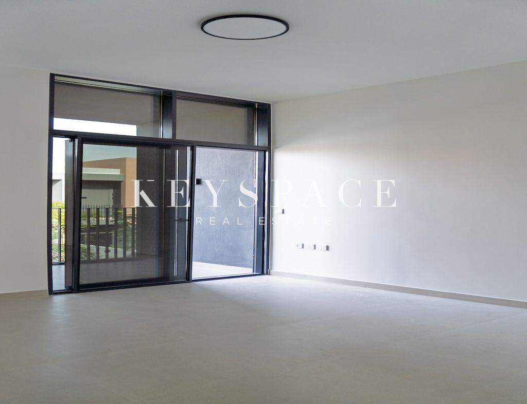 Expansive Intelligent Villa in a Prime Residential Setting | Resale