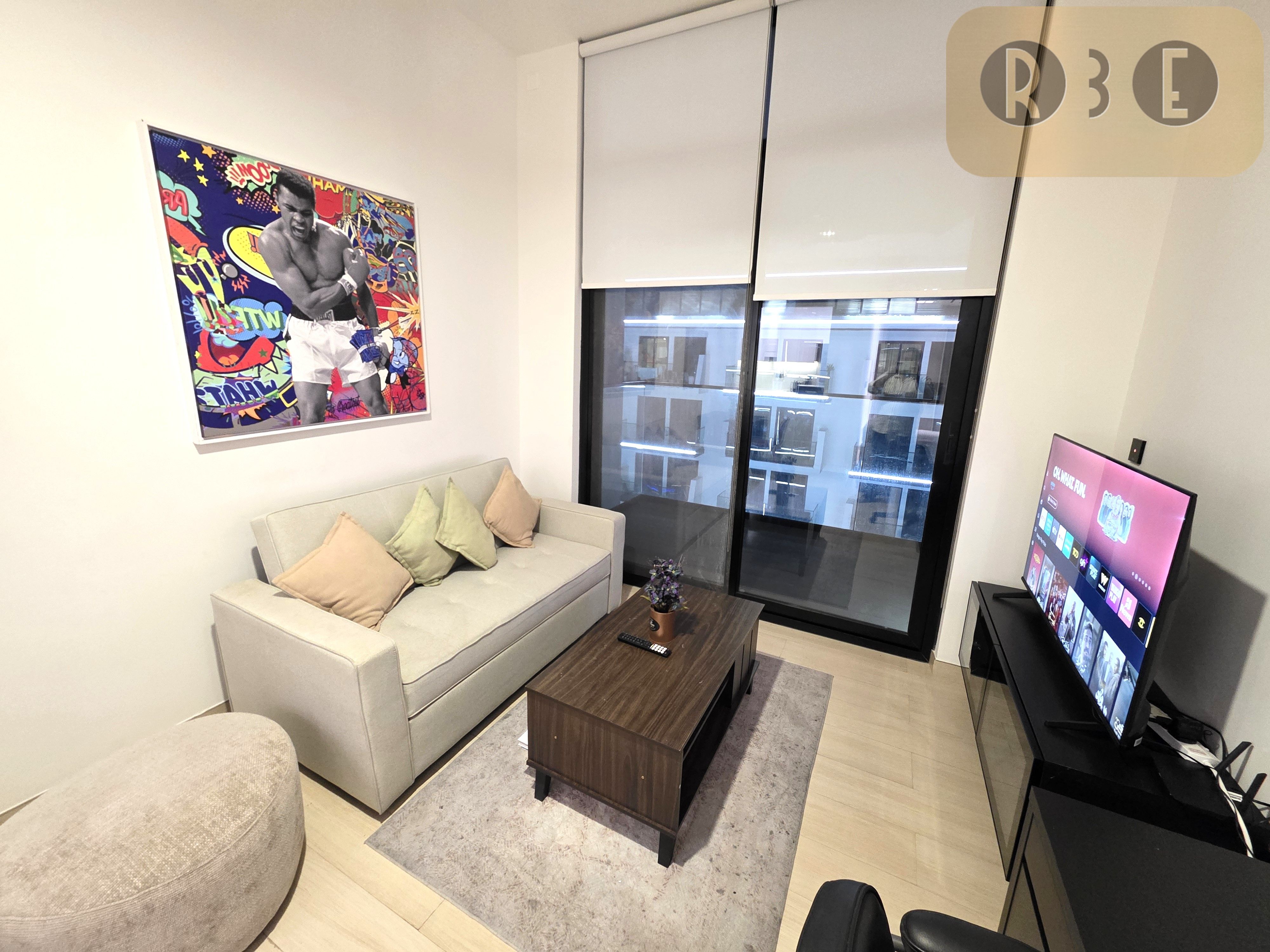 Modern 1-Bedroom Apartment