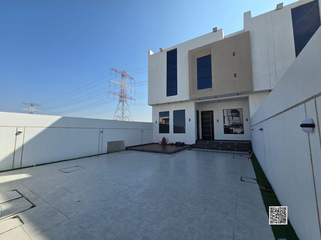 Own your dream villa in the heart of Ajman, Al Yasmeen area, close to amenities, registration fees included.