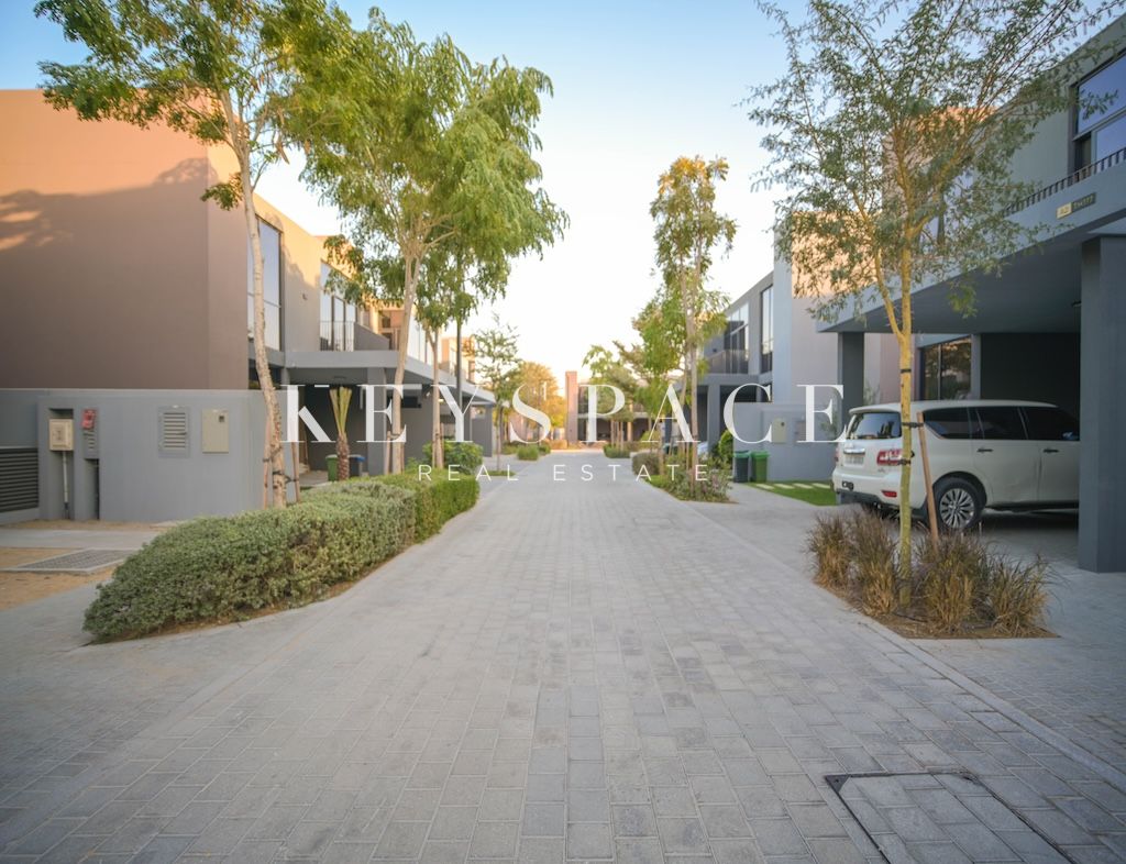 Tranquil Villa with Forest & Park Outlooks | Resale