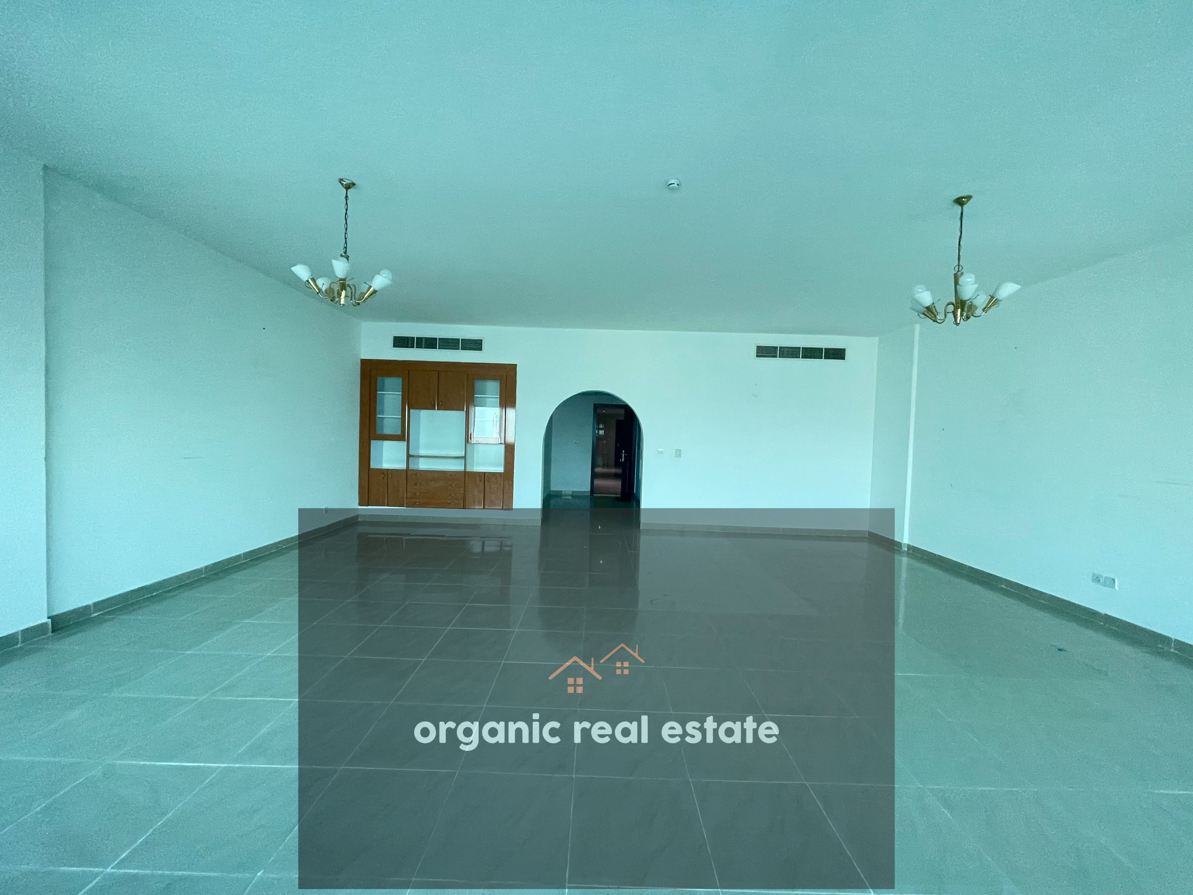 Huge 3bedroom with Maid room + parking + gym + pool