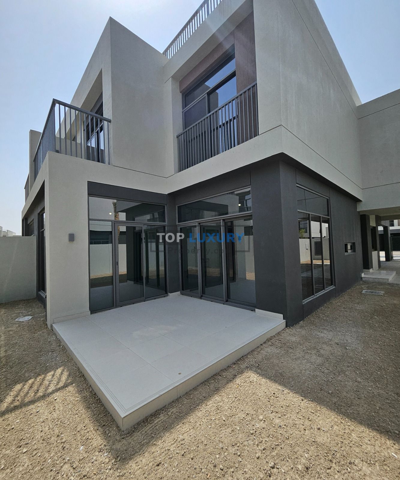 READY TO MOVE | VACANT | SPACIOUS LAYOUT