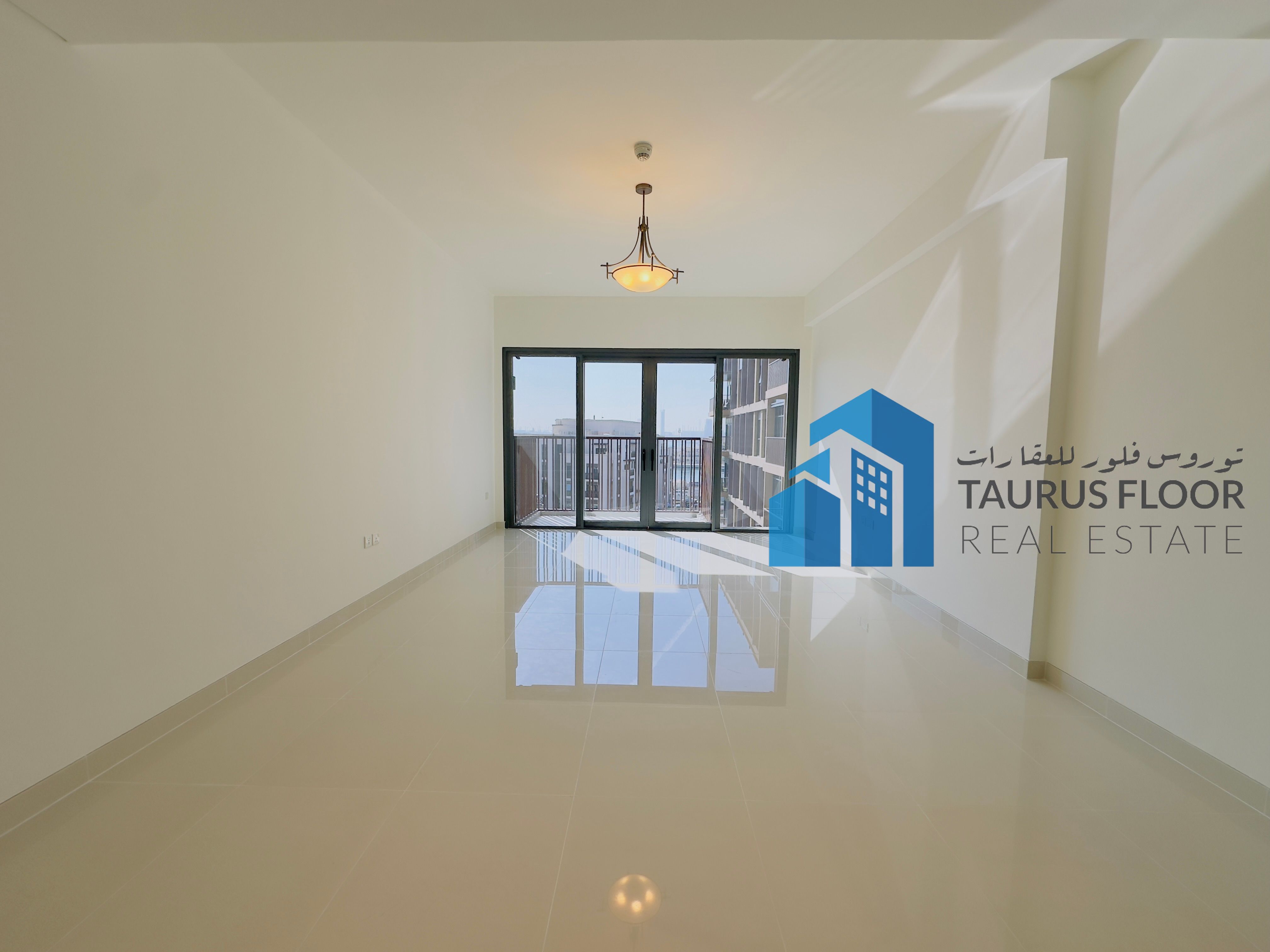 Premium 1 BR | Near Gold Souq | Family Community