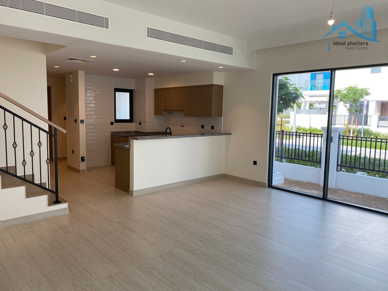Luxury 5 Bed + Maid | Brand New | Corner Unit