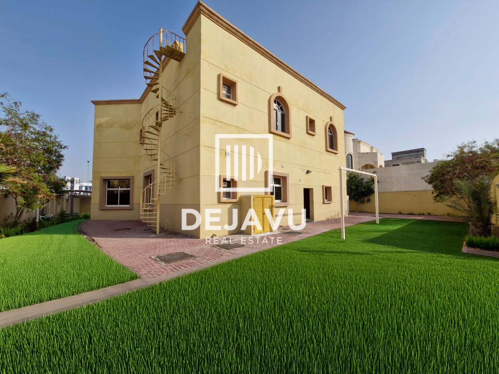 Exquisite 5 Bed Independent Villa | Private Garden | Fully New Upgraded