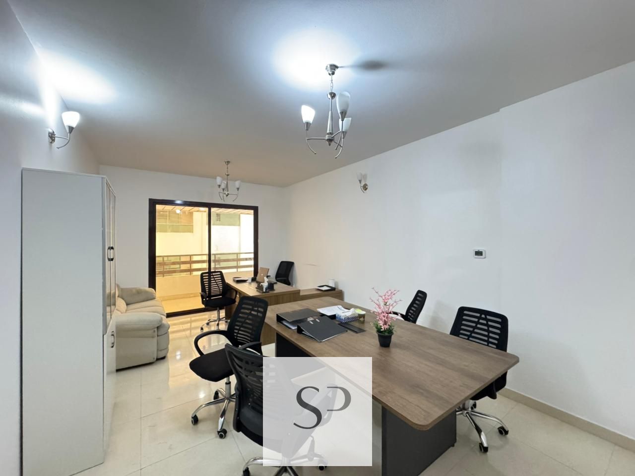 FULLY FURNISHED OFFICE | CHILLER FREE | READY TO MOVE