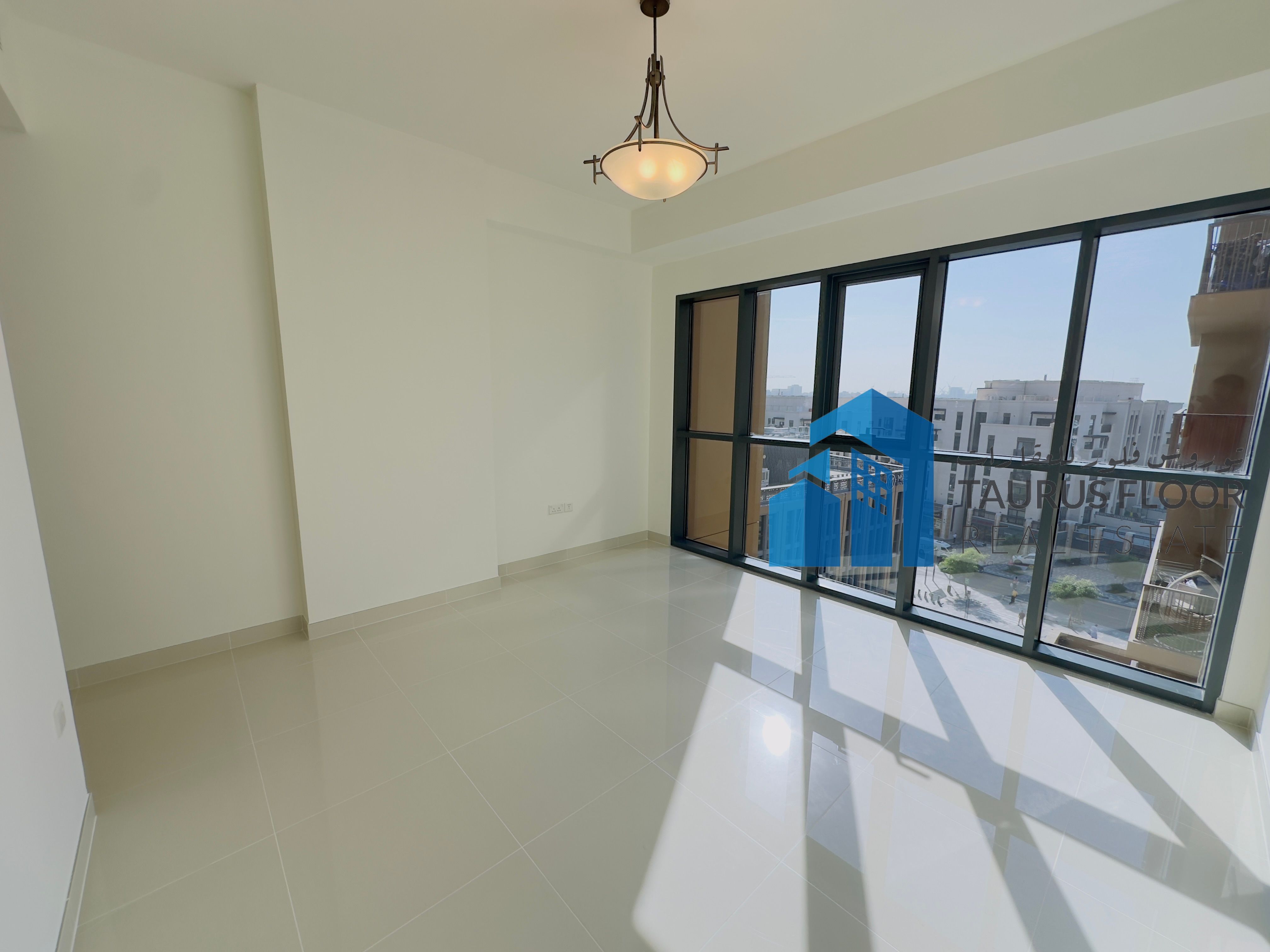 Lavish 1 BR | All Amenities | Near Gold Souq