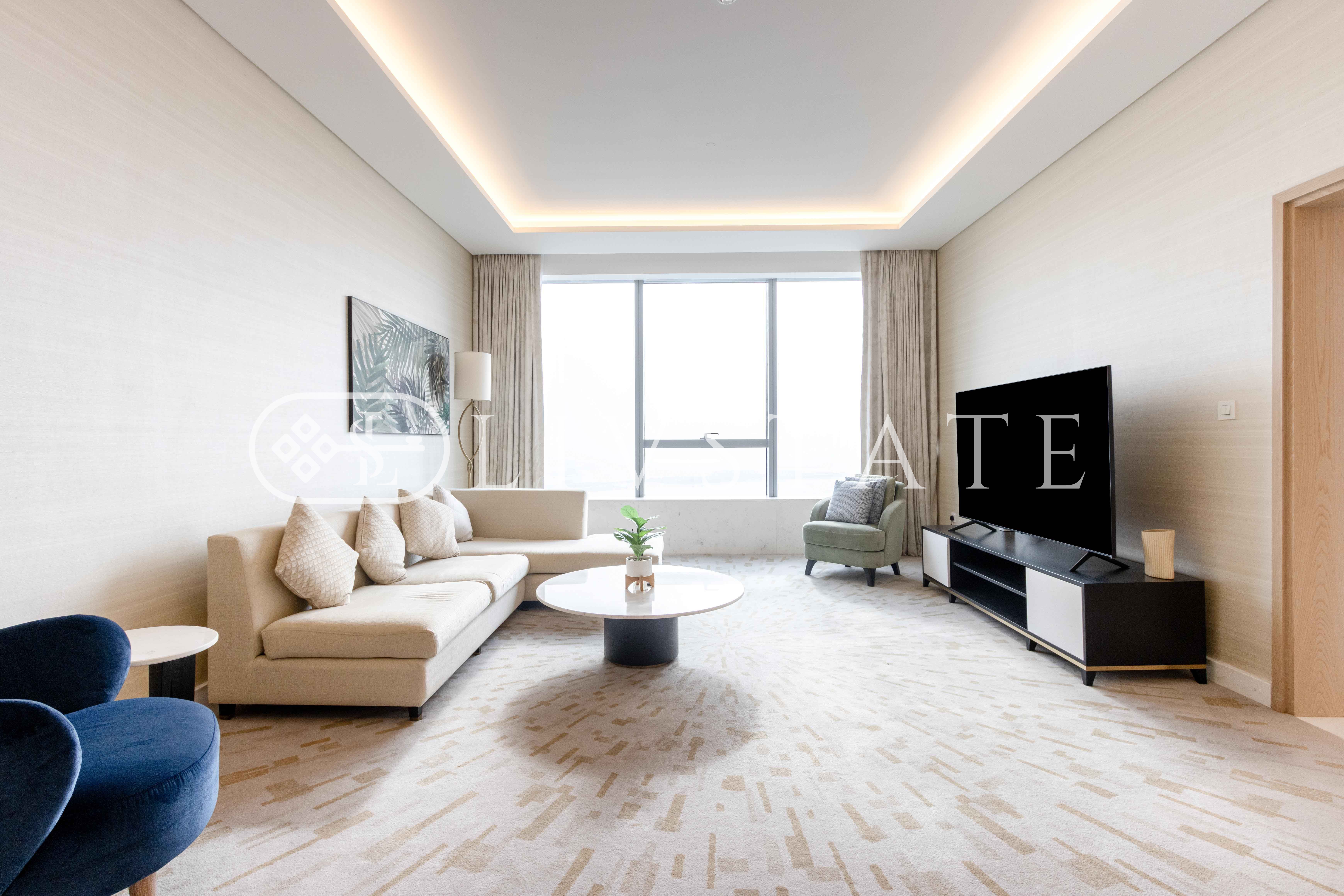 Large Layout | High Floor | Paranomic View