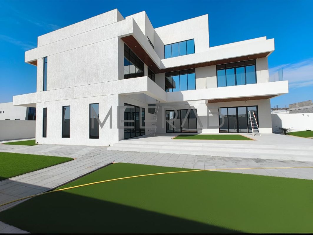 CONTEMPORARY VILLA | MODERN FINISHES | ELEVATOR