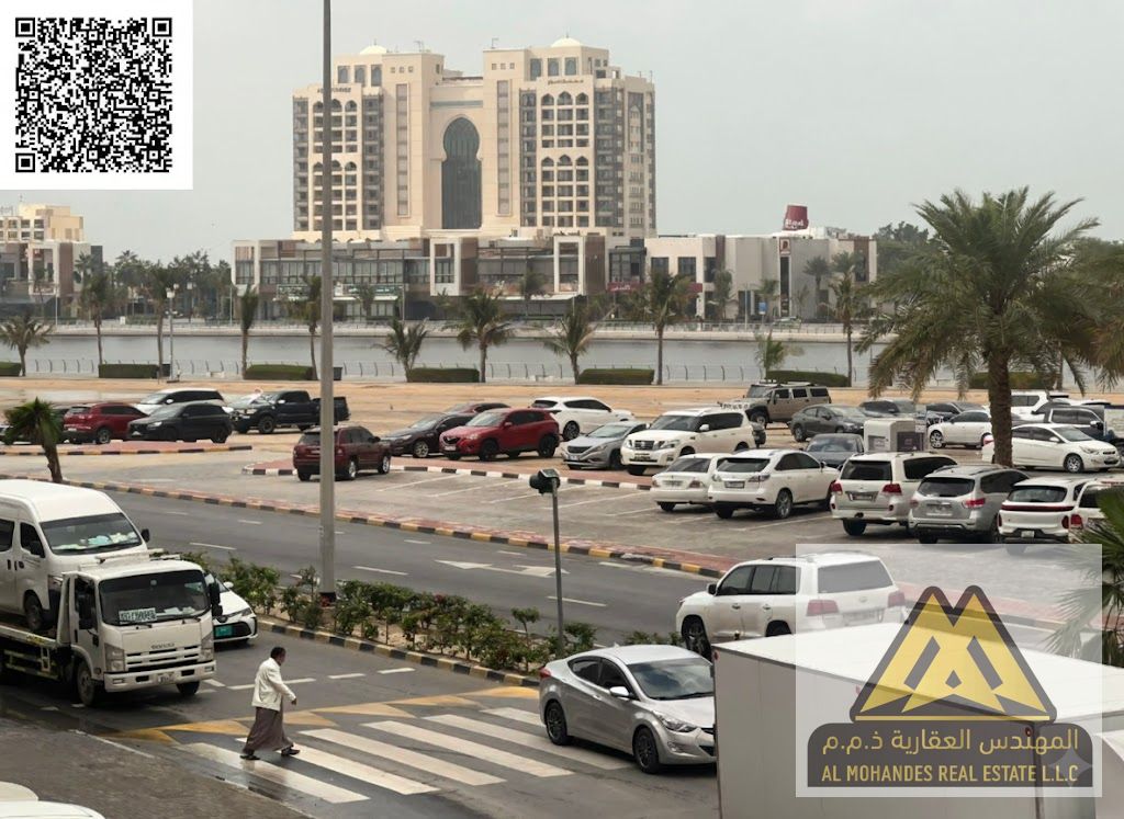 Elegant finishing | Air conditioning | Very clean building | Prime location | Balcony | Sea view