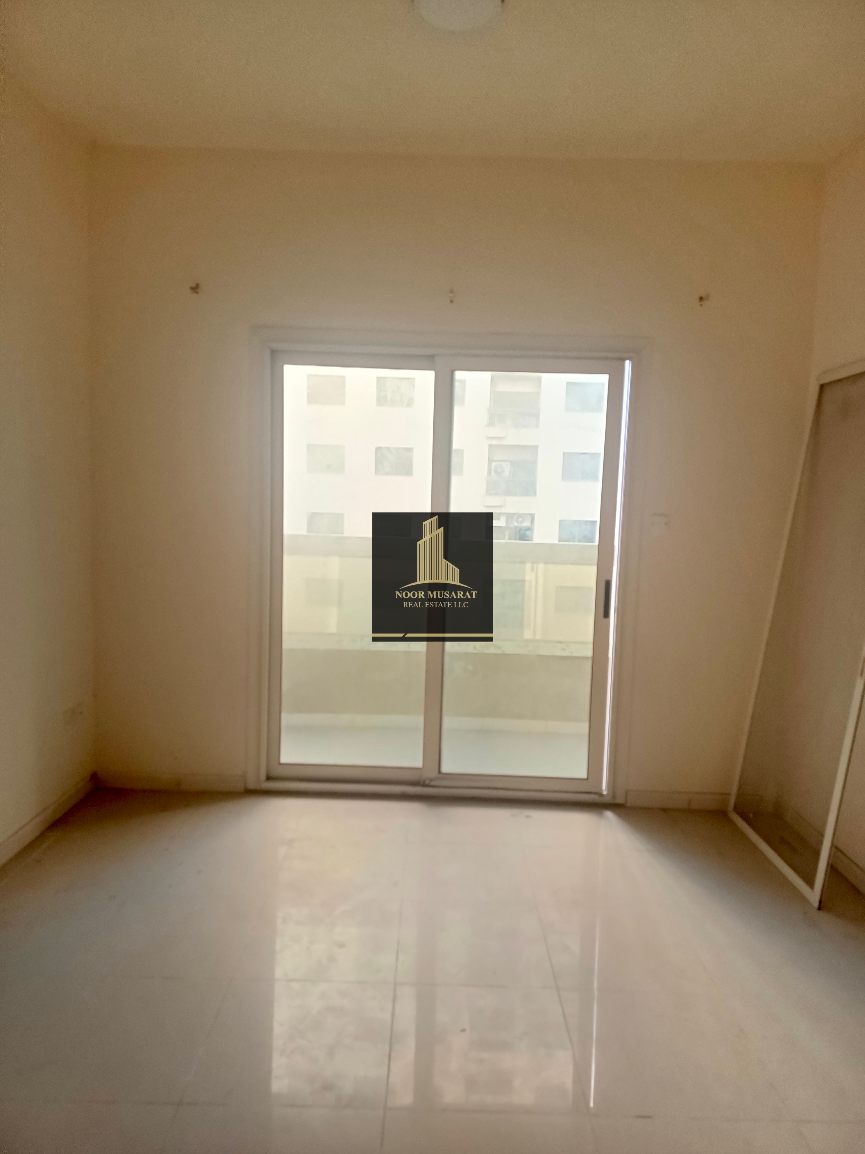 Hot offer! 2bhk Appartment with 2 Washrooms only in 43000 at Al Nahda park Sharjah