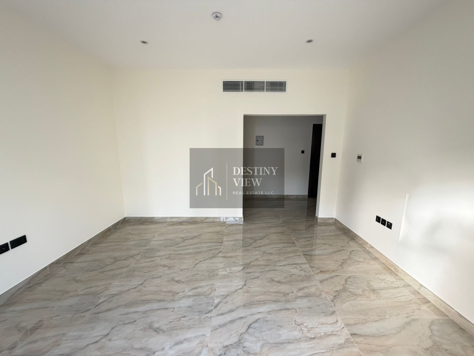 Brand New lavish 2bhk full family building