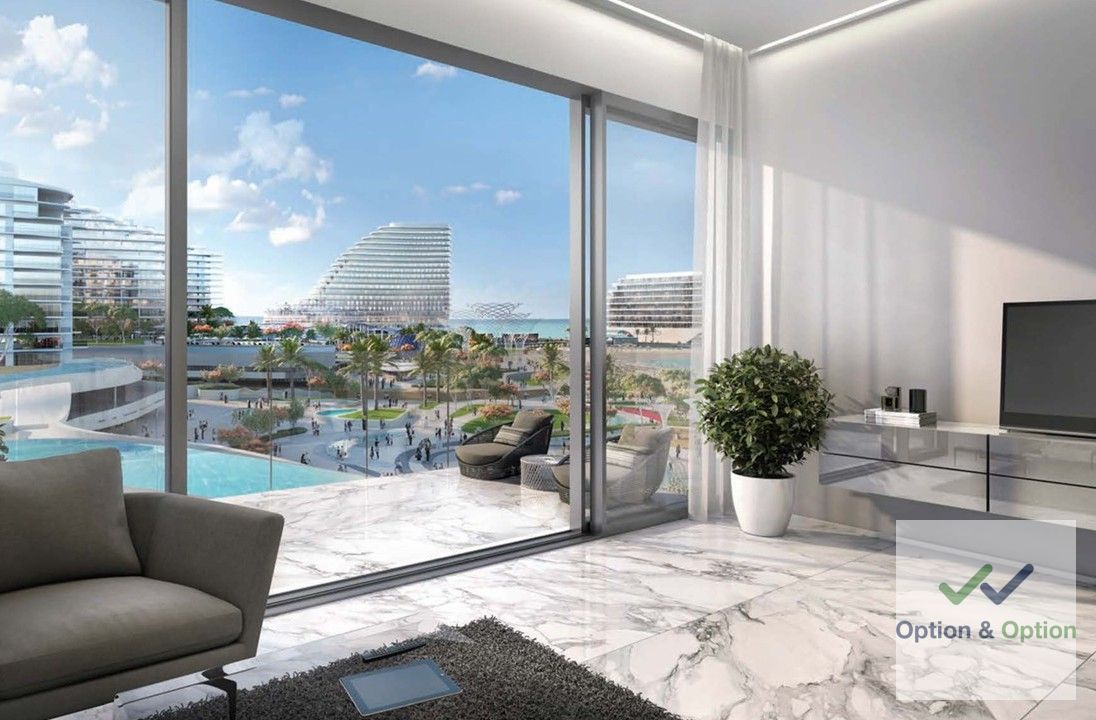 High Floor | Panoramic Water Views