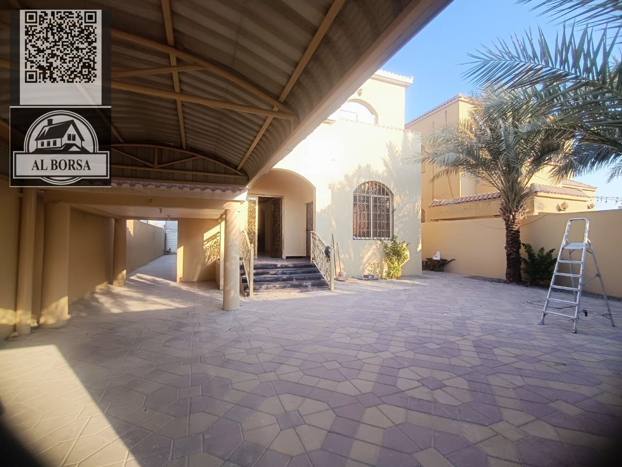 Villa for rent in Al Rawda 1, Ajman. 5 master bedrooms, living room, majlis, kitchen, and maid's room.