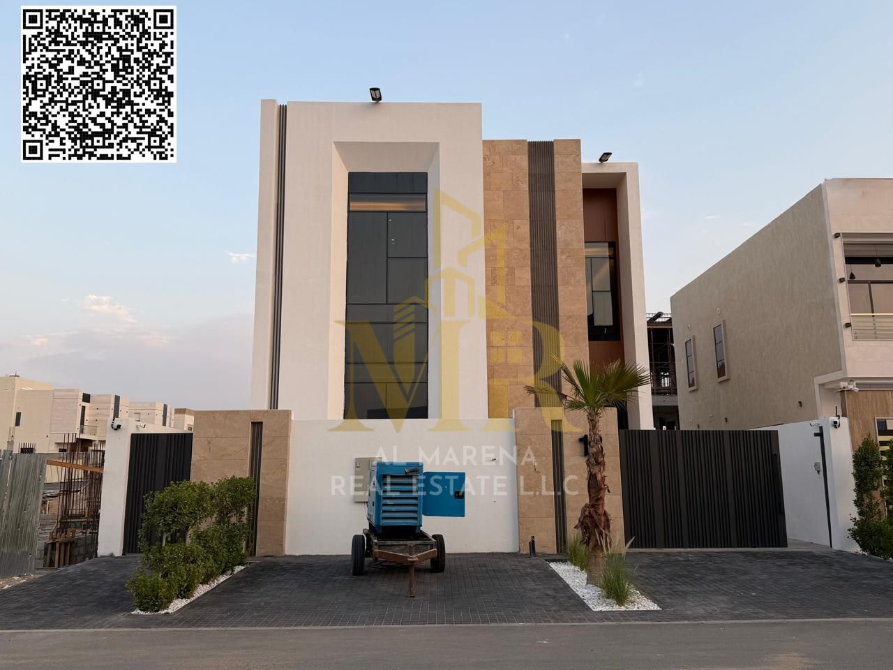 Own your dream villa with all fees included and invest in a luxurious villa in the heart of Al-Haliou 2. Don't miss out!