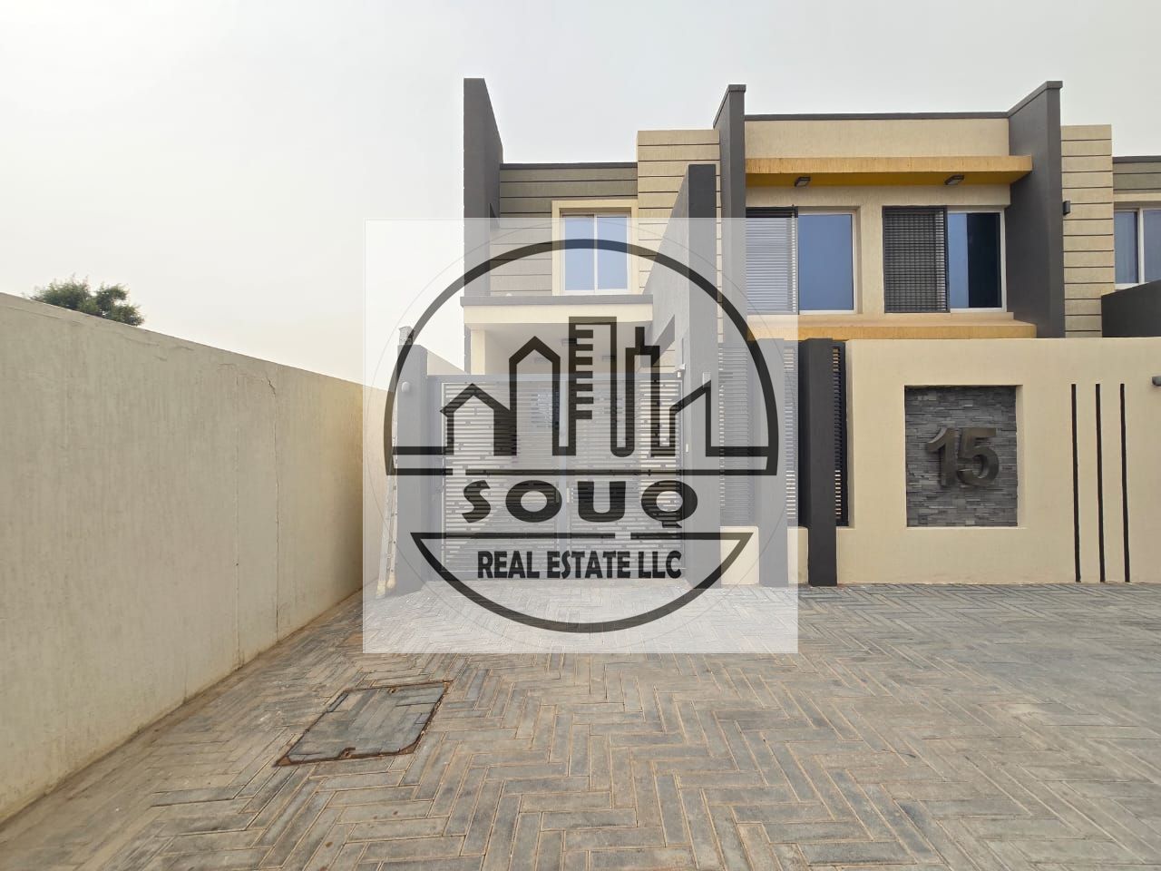 A luxurious villa in Khuzam with an elegant design
