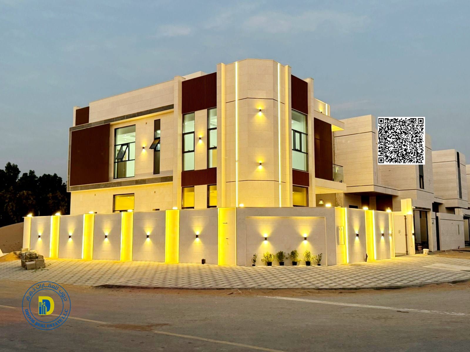 For those seeking luxury, Villa Modern Corner offers 5 bedrooms with a roof terrace in Al Helio 2, freehold, bank financing