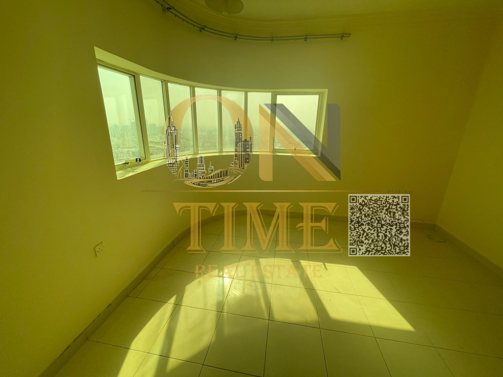Practical design that provides privacy and comfort in daily use / Close to schools, shopping centers and daily services, with easy access to main road