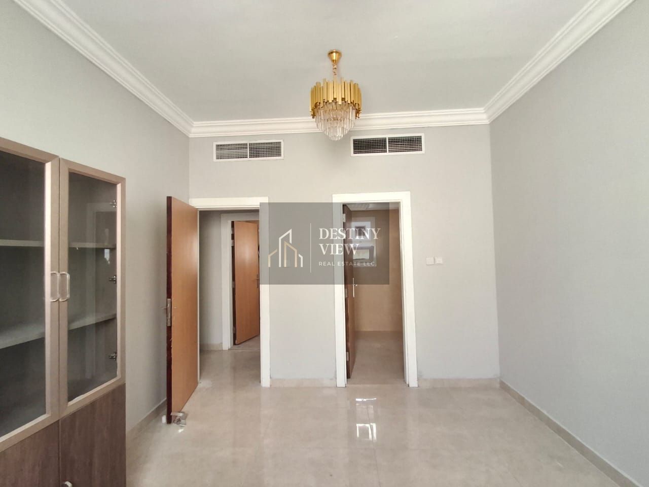 Like brand new lavish 1bhk fully family building