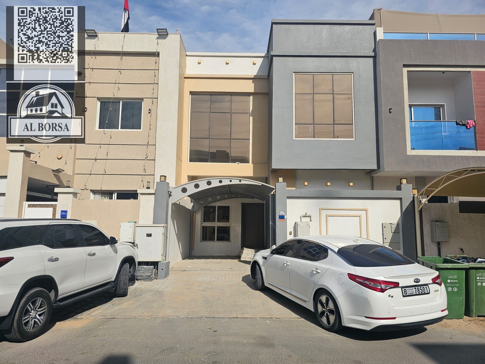 Villa for rent – Al yasmeen area, Ajman – 5 master bedrooms, living room, majlis, maid's room, prime location