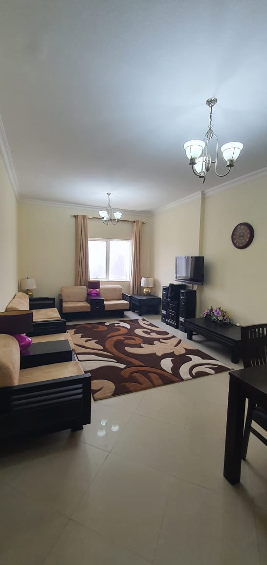 For Sale – 2-Bedroom Apartment with Stunning Open Lake View in Al Khan, Sharjah