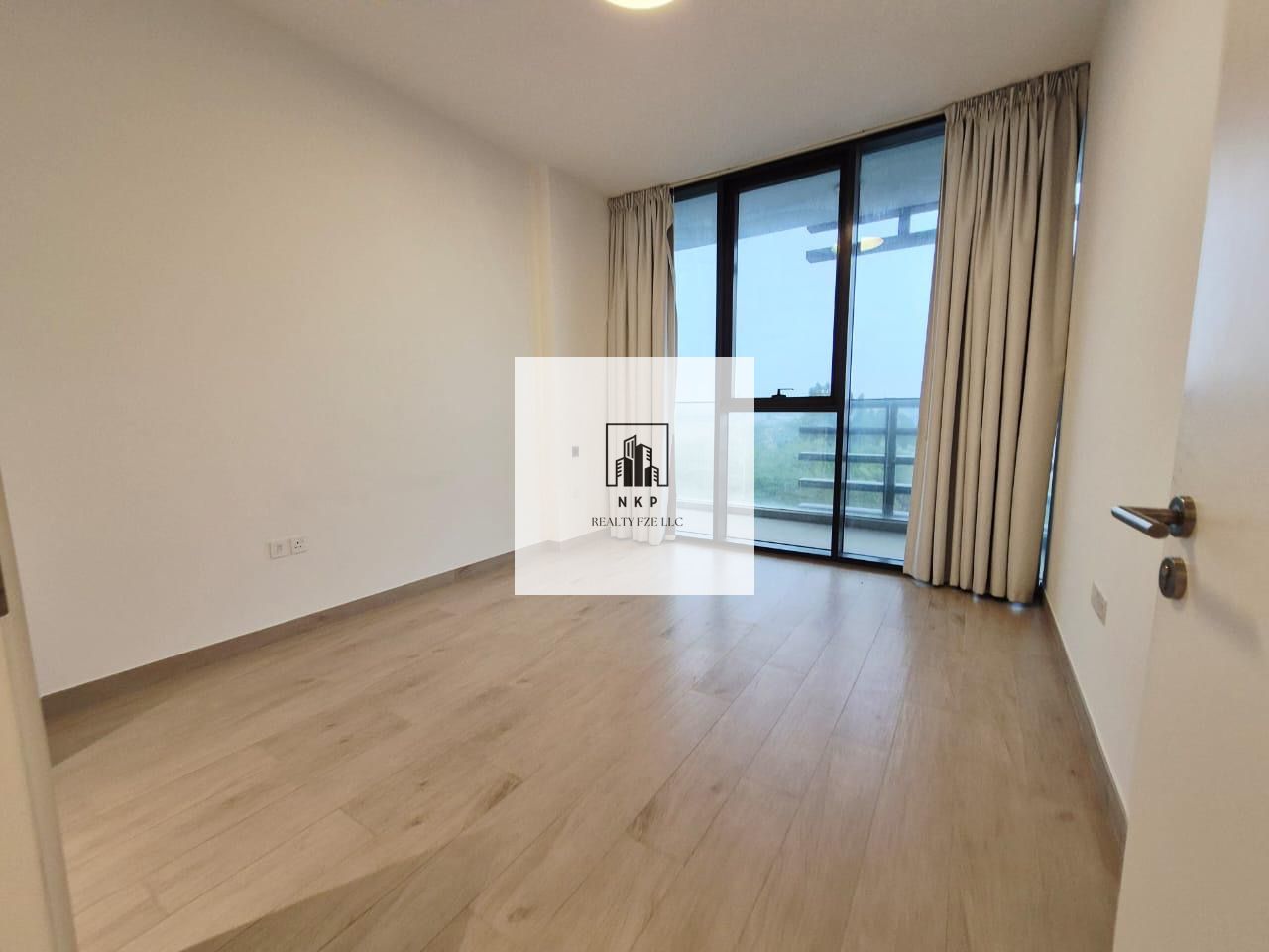 Specious luxury 1 bedroom apartment for rent