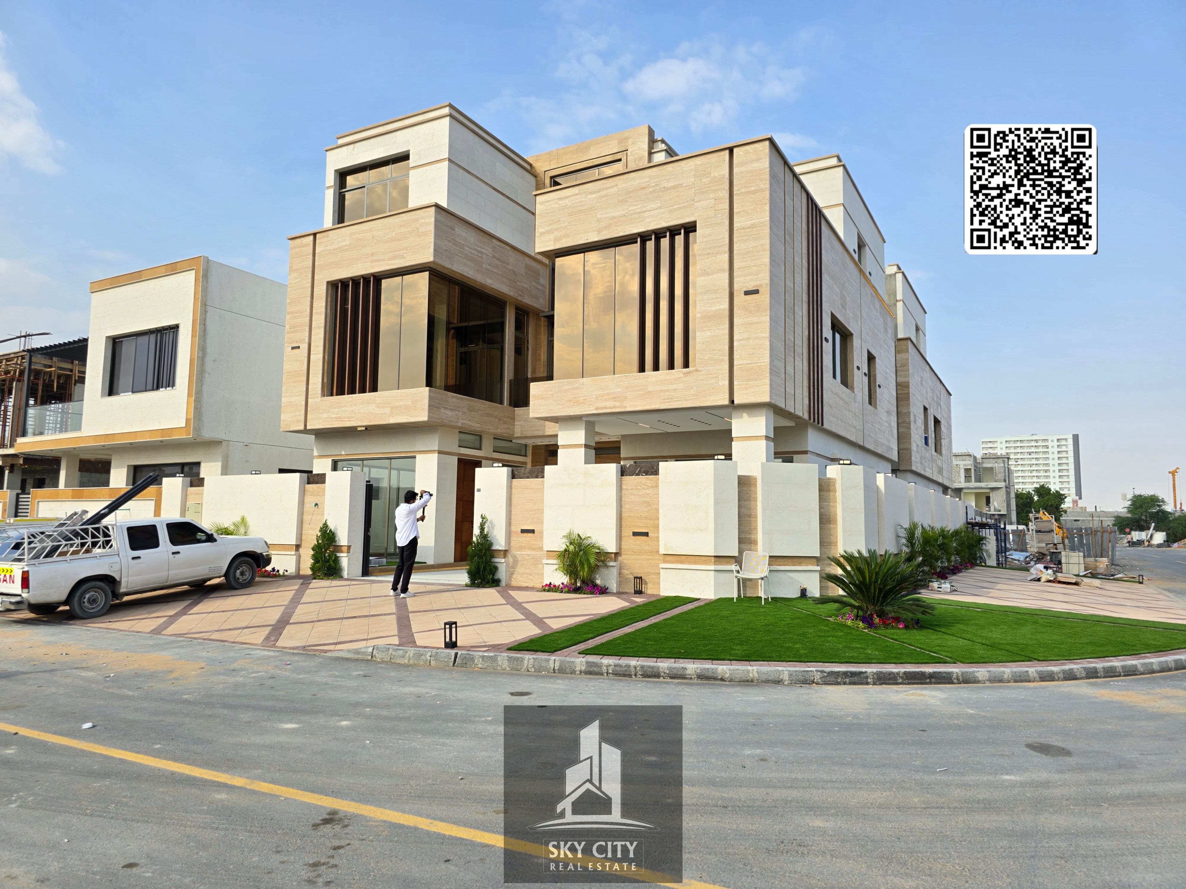 Modern villa for sale in Al Yasmin