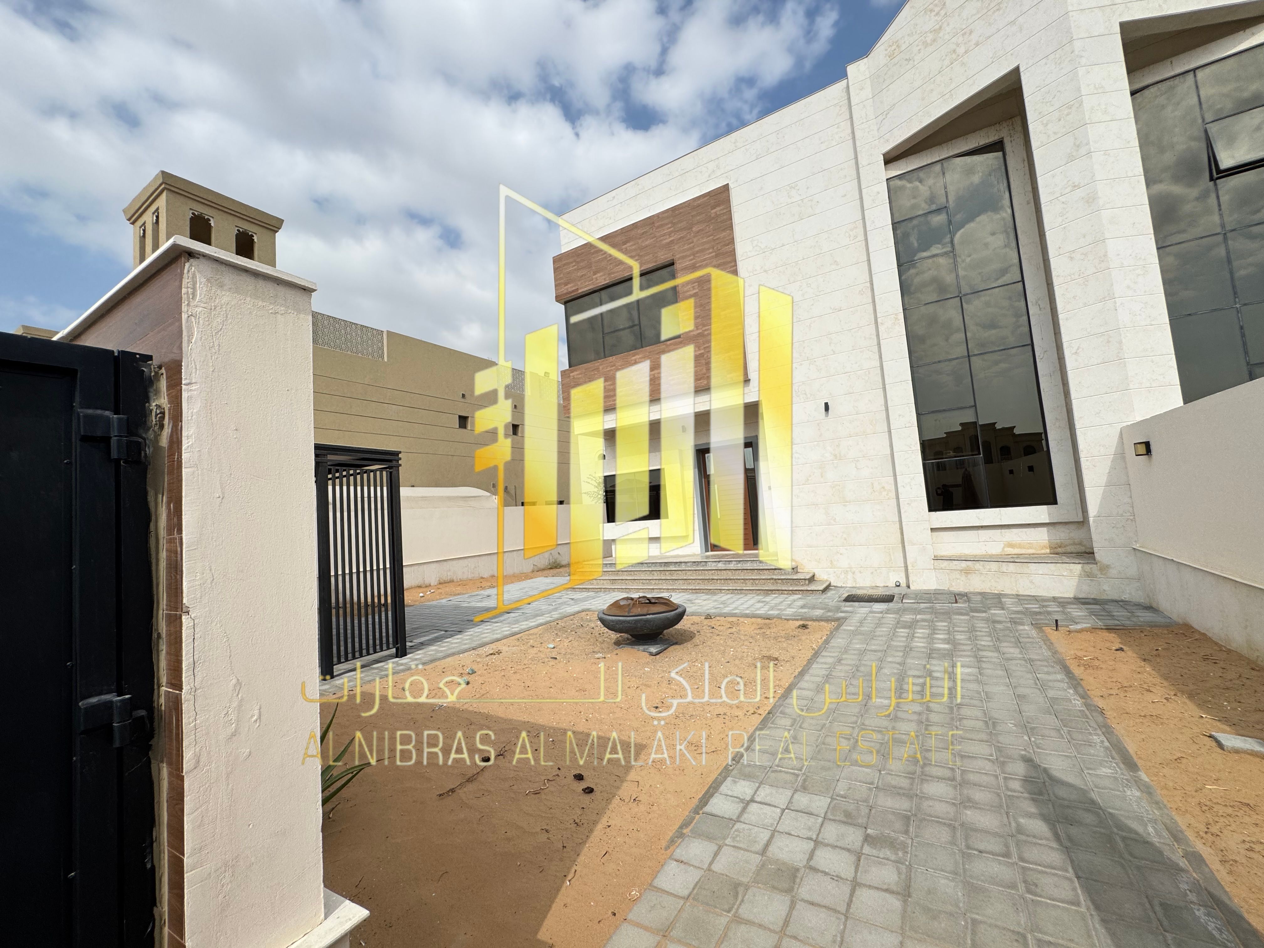 FANCY 4 BEDROOM VILLA WITH MAIDS ROOM AND COVERED PARKING FOR 2 CARS