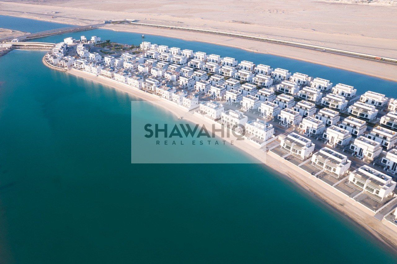 Ready apartment on Sharjah Waterfront