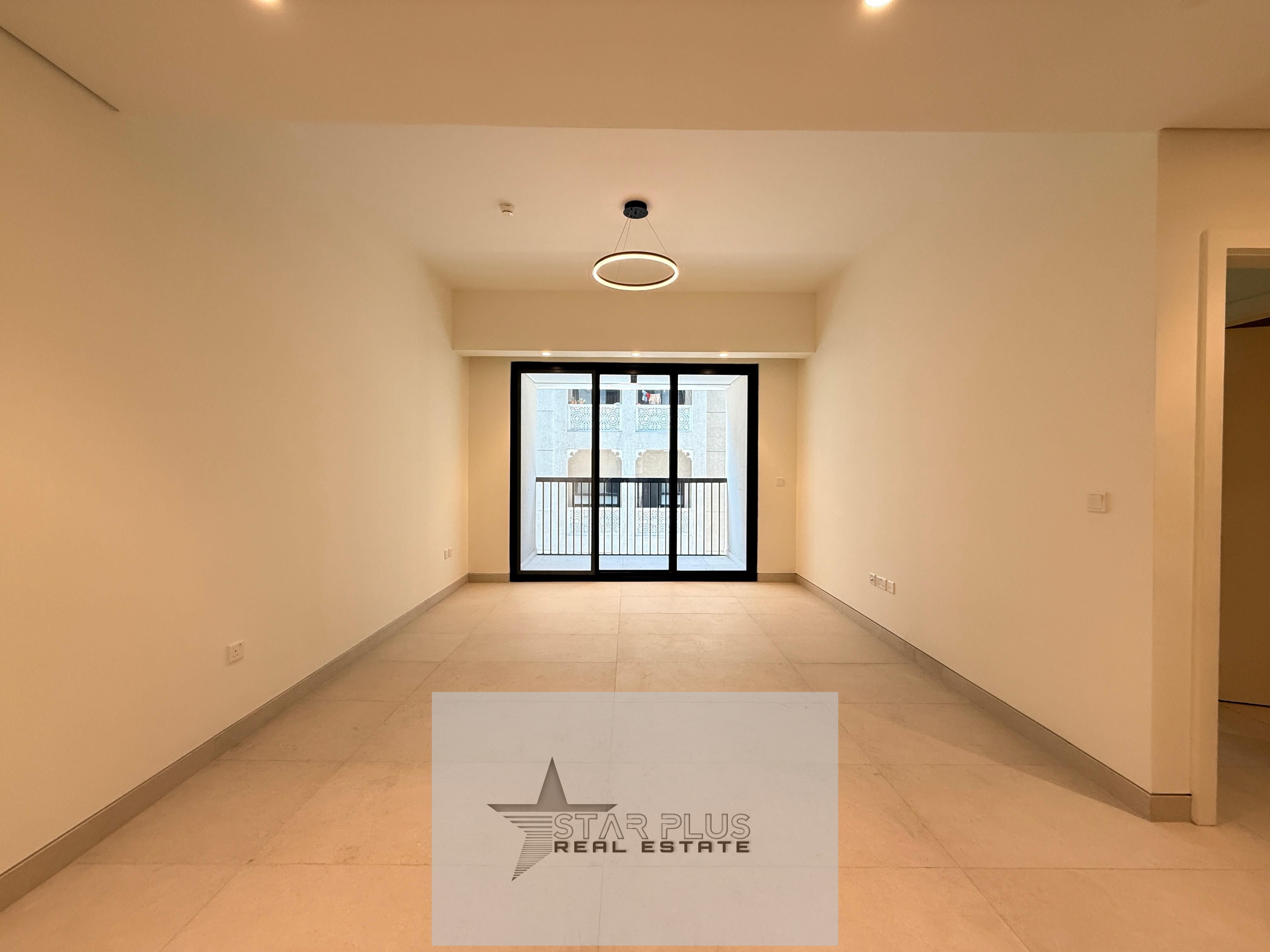 BRAND NEW SPACIOUS AND LUXURIOUS 1 BEDROOM APARTMENT WITH CLOSED KITCHEN WITH GYM ,SWIMMING POOL , COVERED PARKING .