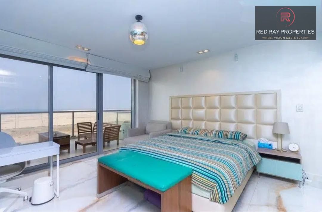 Highly Upgraded Studio Apartment | For Sale