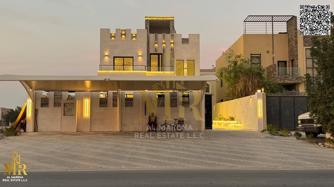 Villa in a prime location behind Nesto Hypermarket on a 5,000 sq ft plot, 5 master bedrooms, spacious layout, price includes electricity, water, and A
