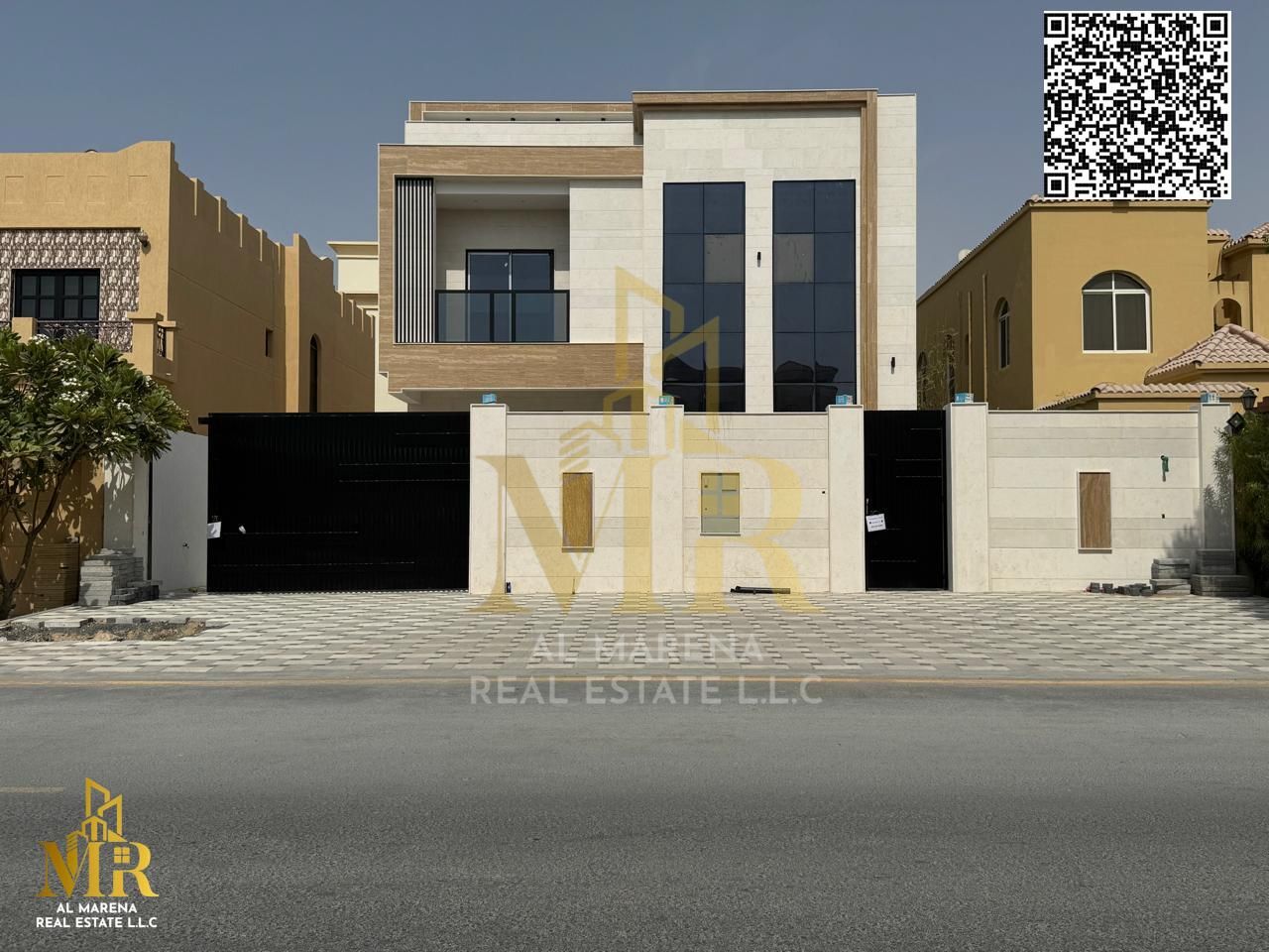 Seize the opportunity to own a villa on a 5,000 sq ft plot, 5 master bedrooms and three spacious living halls, ideal family layout, amazing price incl