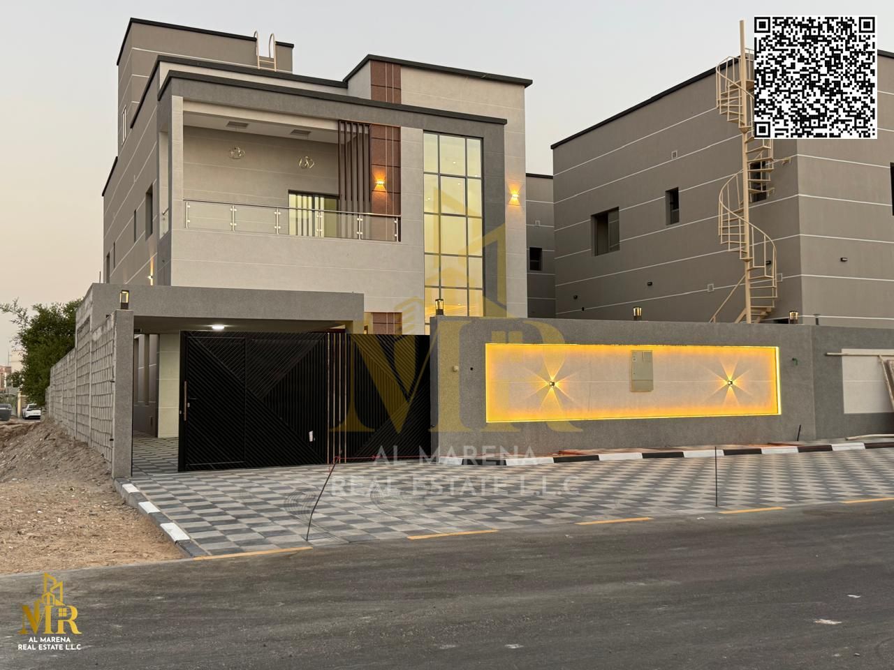 Villa in Al Talla, prime location behind Saudi German Hospital near Ajman Academy, 5 master bedrooms, luxurious design, price includes AC units