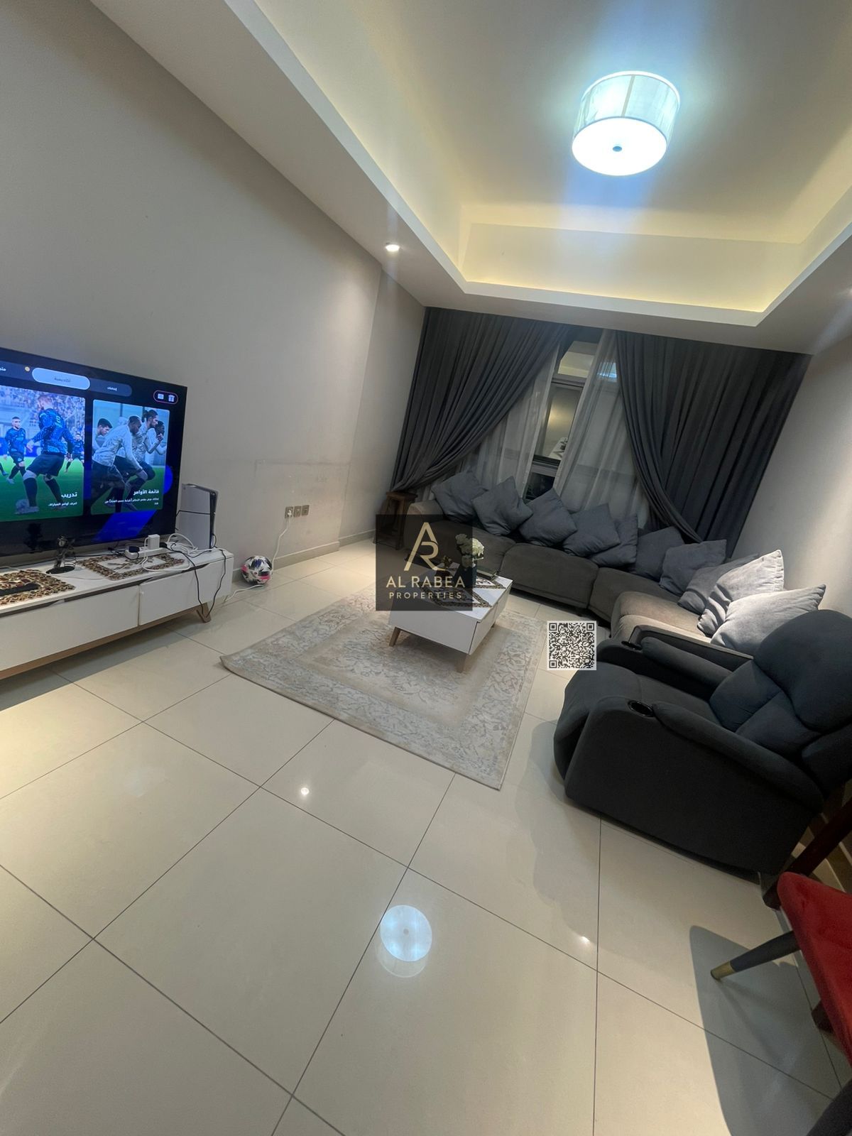 Gym - Swimming pool - Parking - Prime location