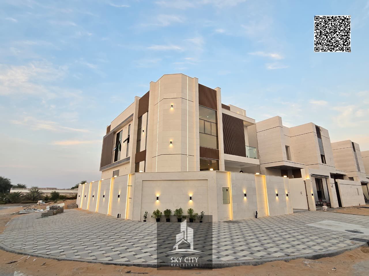 For sale: Corner villa with luxurious finishing, next to the mosque. Ground floor, first floor, and roof. Personally finished.