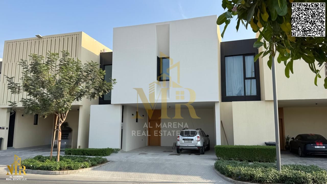 In the heart of Al Zorah City, Ajman, with a stunning green view, own your dream home: 3 master bedrooms, large living room, garden, pool, price inclu