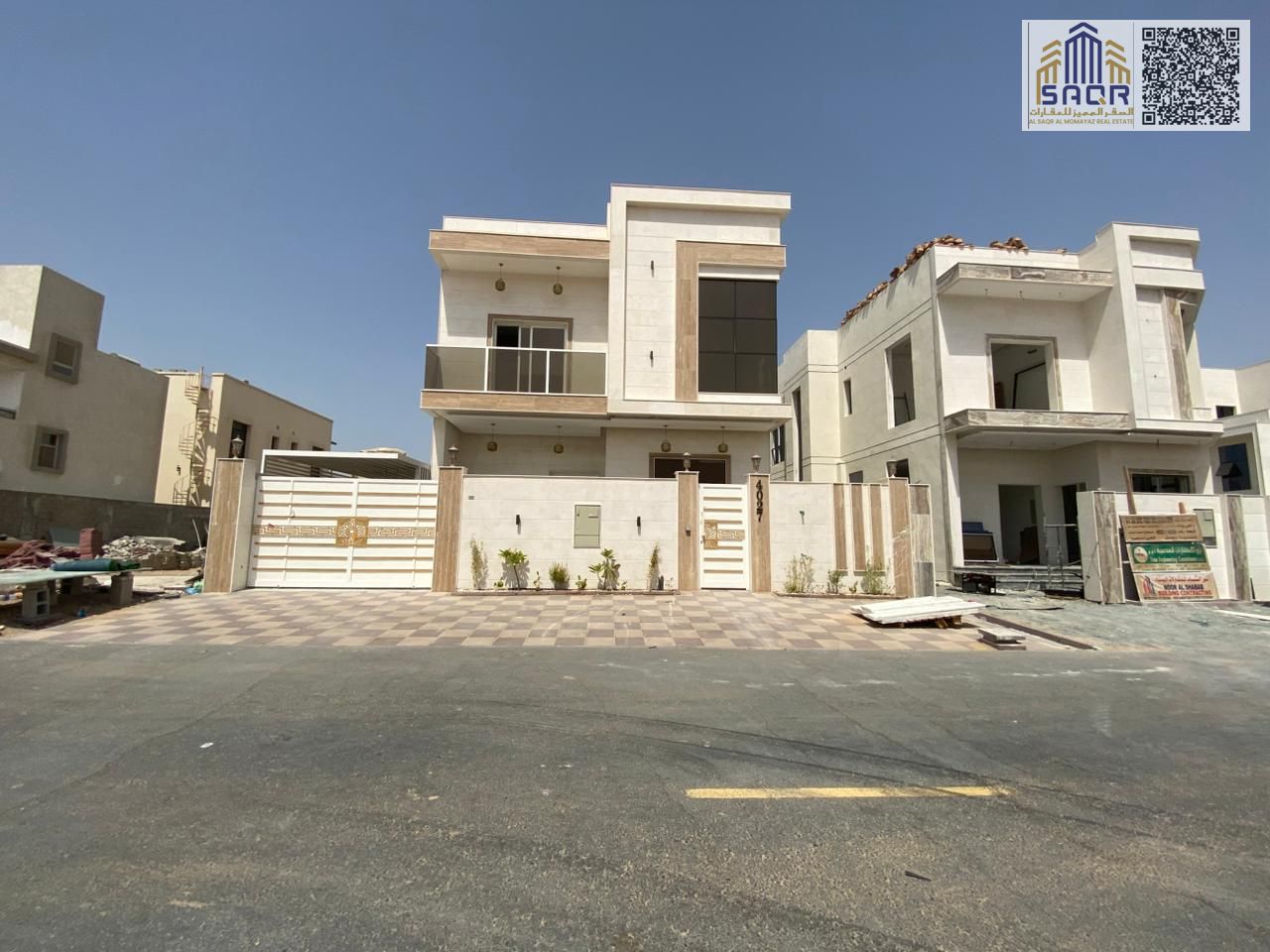 At a very special price, including electricity, water, air conditioning, and located next to the mosque and all services.