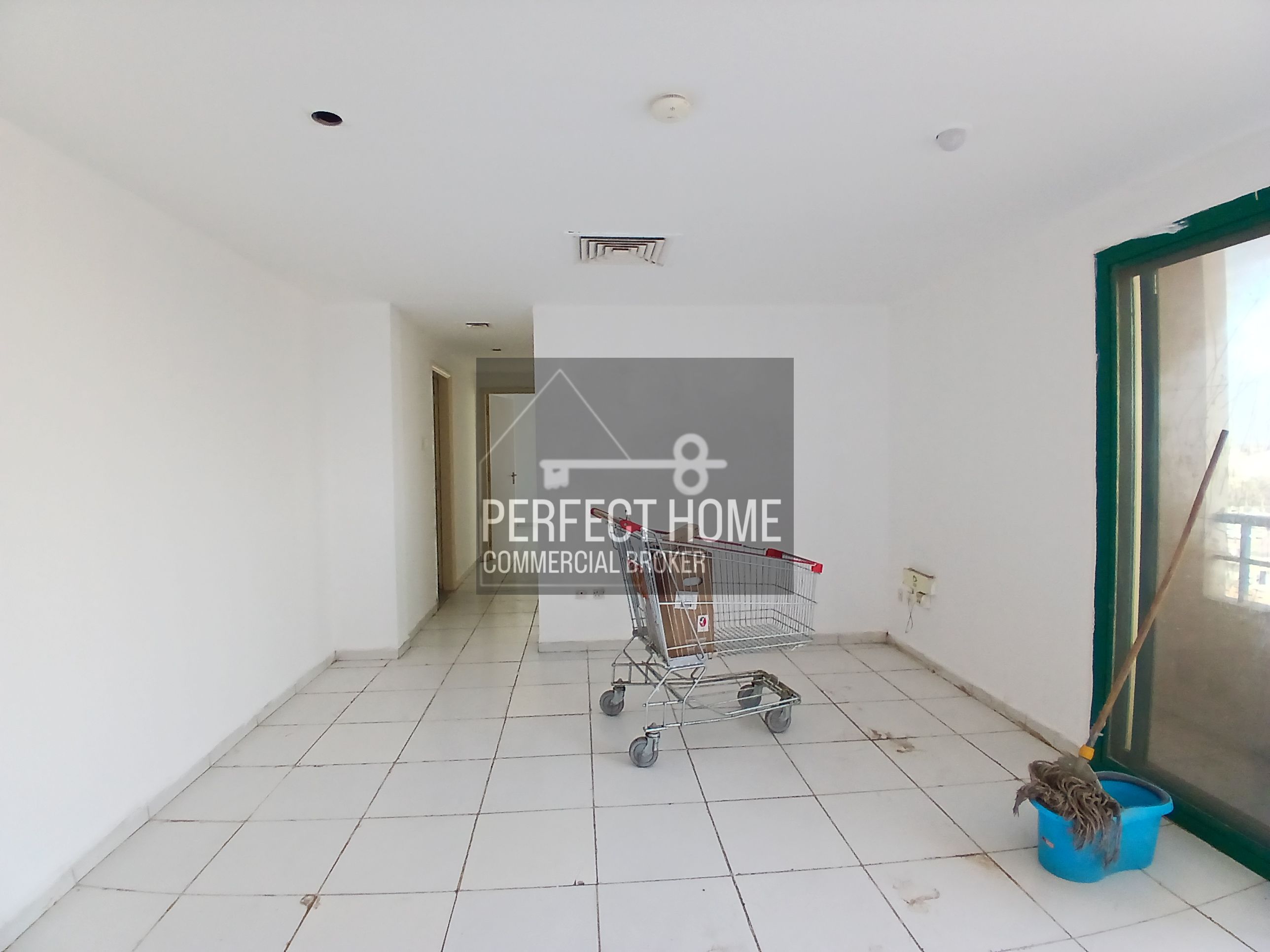 Spacious 2bhk in al nabba only for families central ac central gas family building with balcony in butina