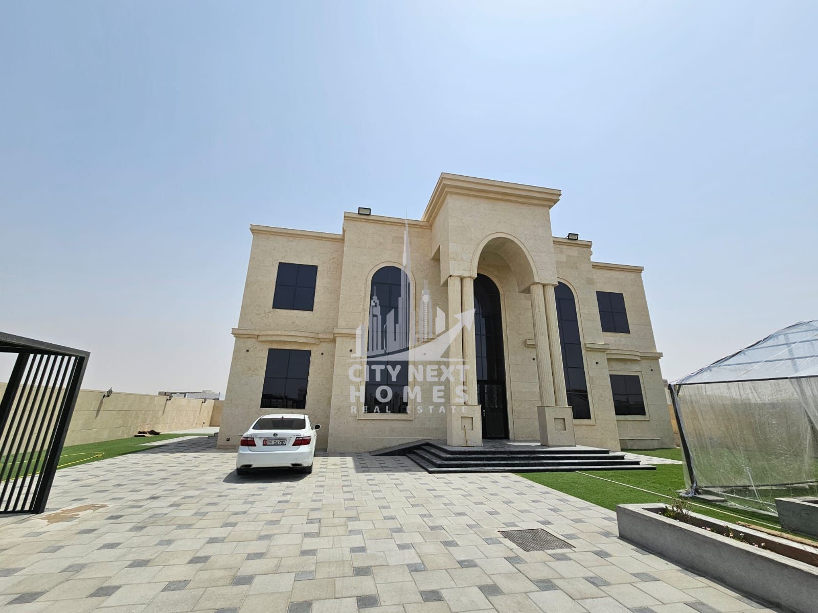 Beautiful Furnished 4BR Villa | Majlis | Maids