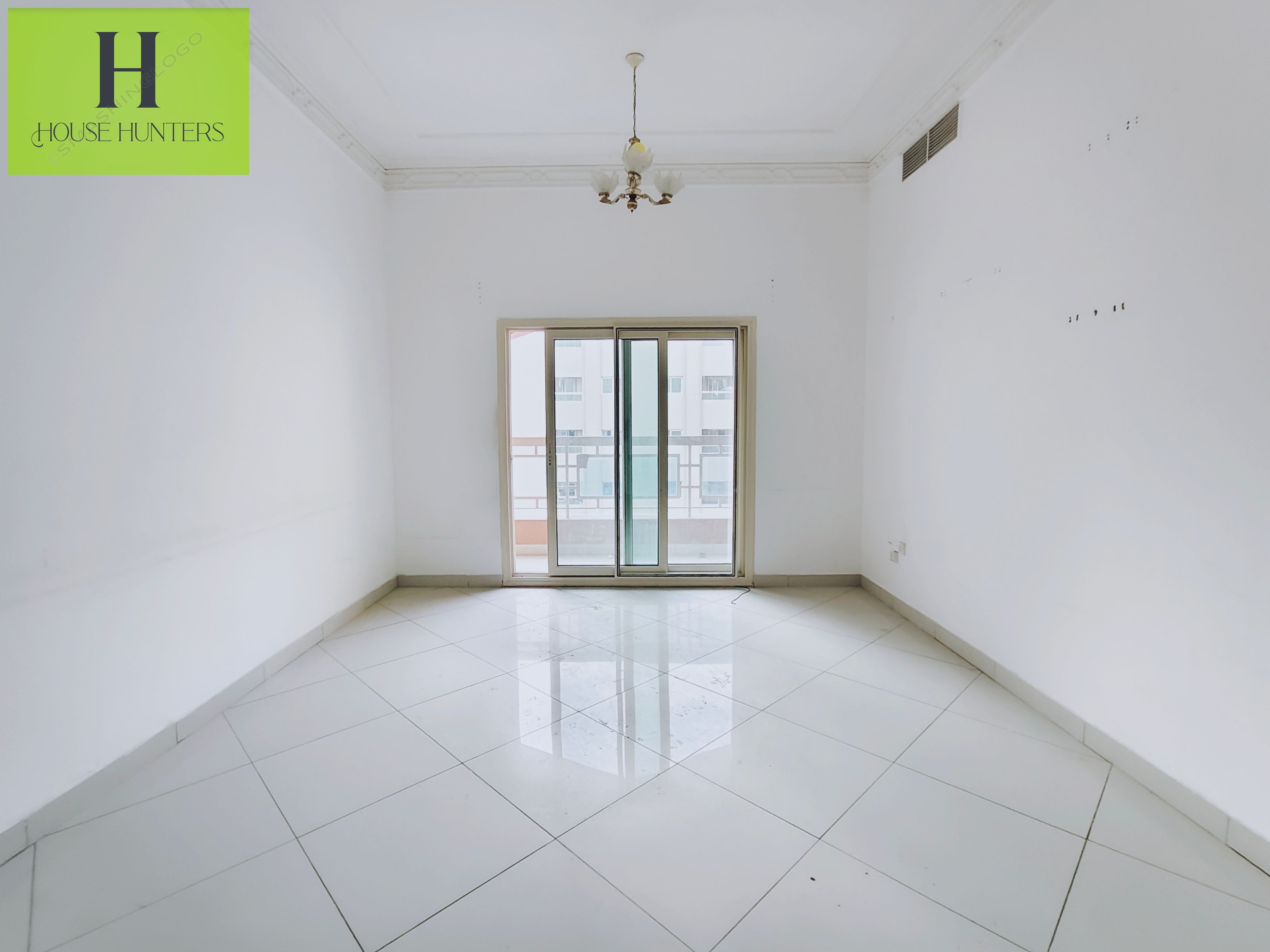 Spacious 1BHK | Master Room | Balcony | 4 Cheque In Al Khan