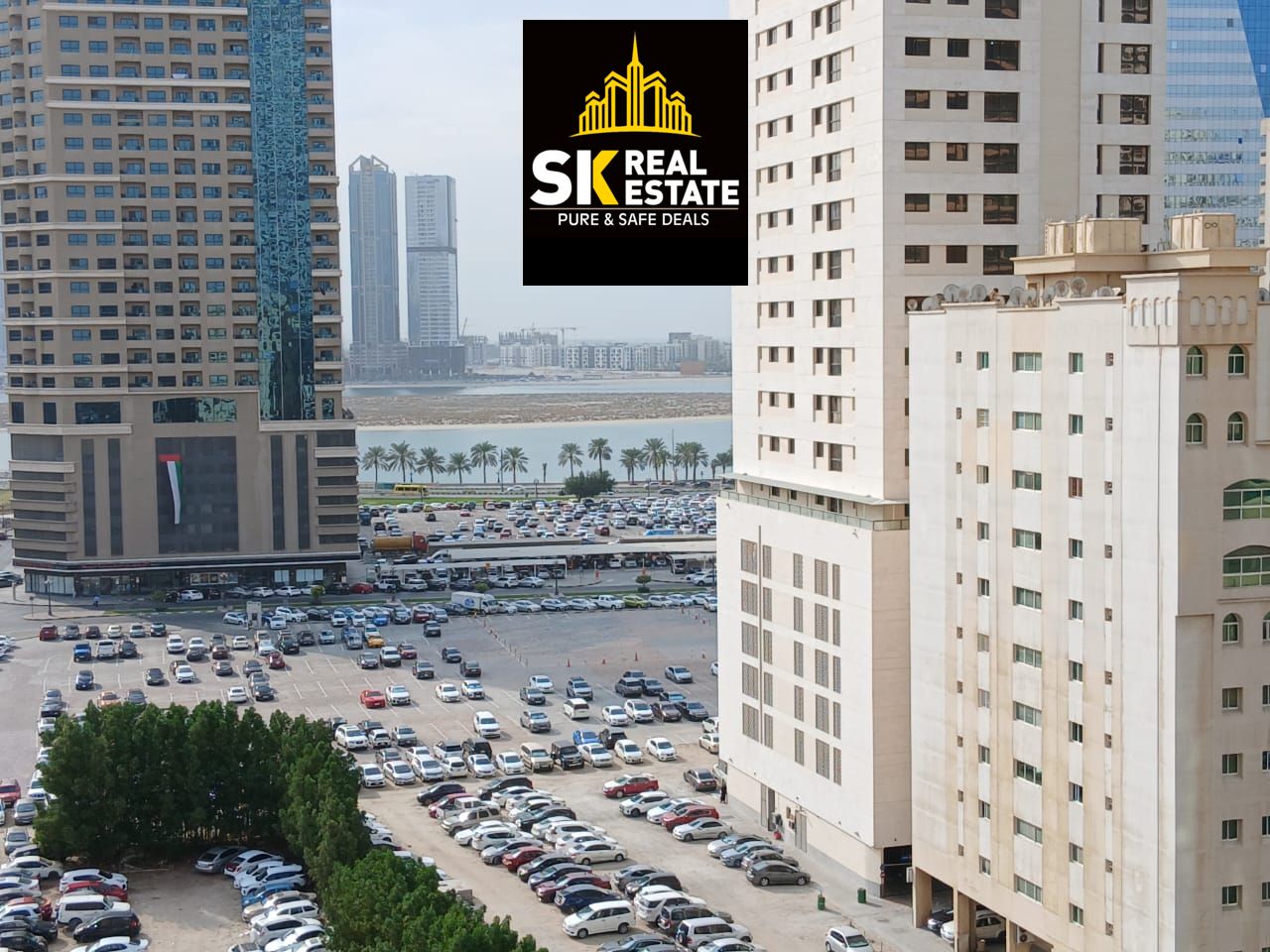 LAVISH 2BHK APARTMENT + CHILLER FREE + PRIME LOCATION