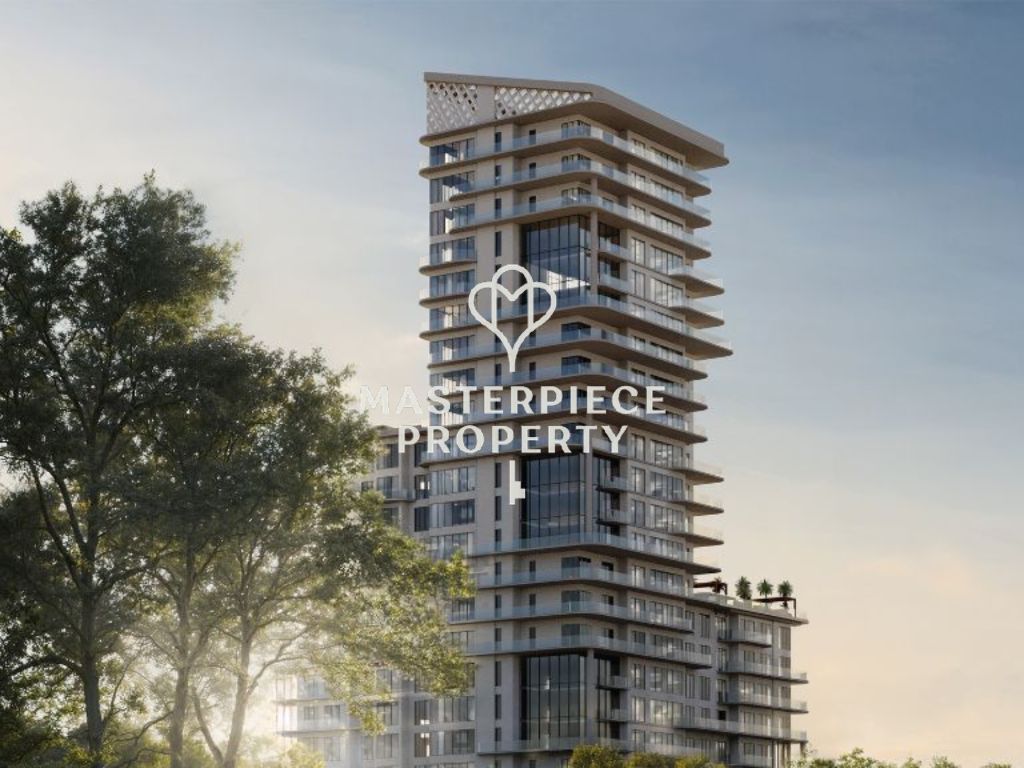 Spacious Studio | Balcony | In...