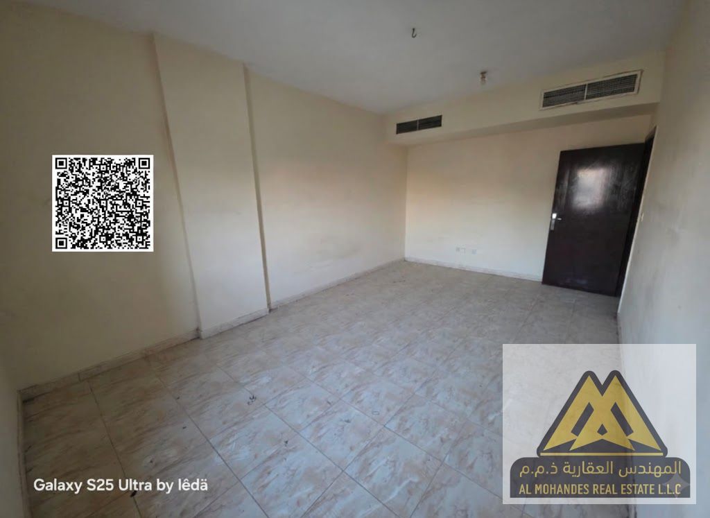 Prime Location | Good Space | Air Conditioning | Suitable for Staff