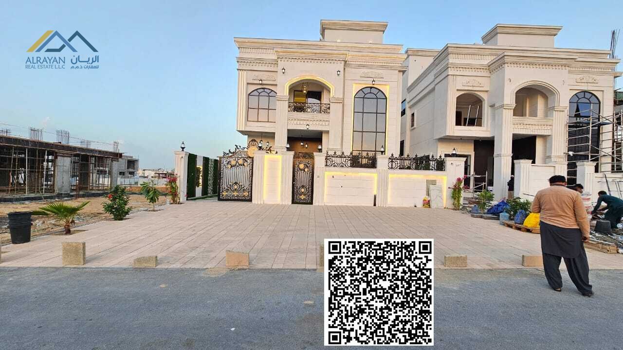 Classic 3-story building with excellent finishes, registration and ownership fees included.