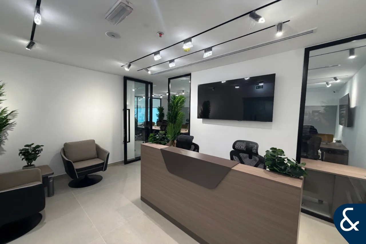 Luxury fitout | Own Washroom | Canal View