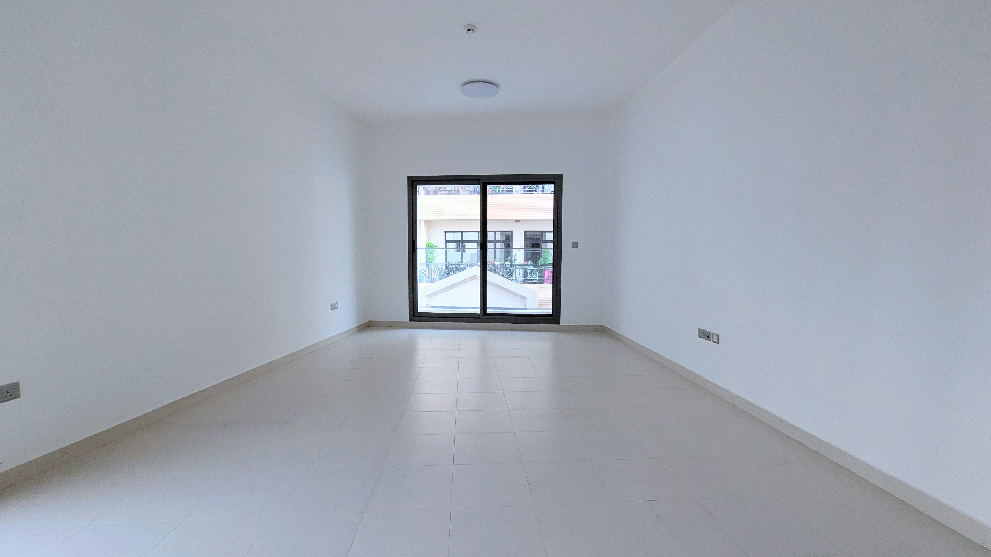 SPACIOUS 2 BHK |•| MODERN FINISHING |•| ONLY FAMILY